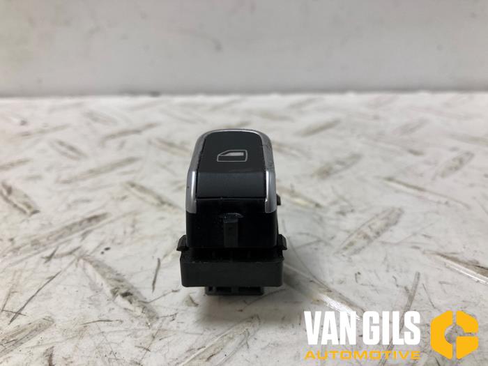 Usados Interruptor de ventanilla eléctrica Audi RS 6 Avant (C7) 4.0 V8 TFSI Performance 32V Precio € 9,99 Norma de margen ofrecido por Van Gils Automotive