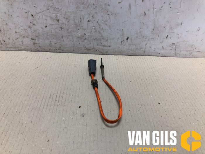 Engine temperature sensor from a Volvo V40 (MV) 1.6 D2 2014