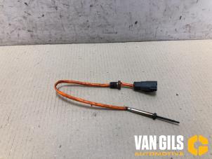 Engine temperature sensor from a Volvo V40 (MV) 1.6 D2 2014