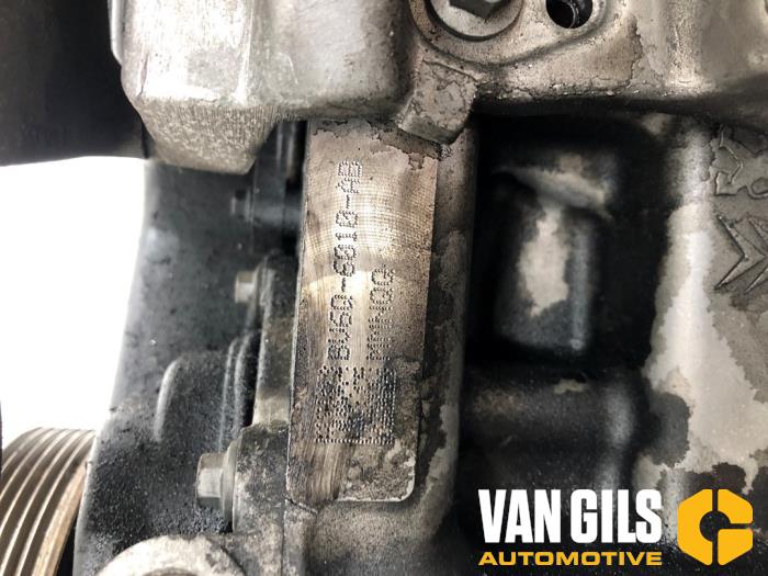 Engine Volvo V40 1.6 D2 - 36001726 D4162T - Van Gils Automotive