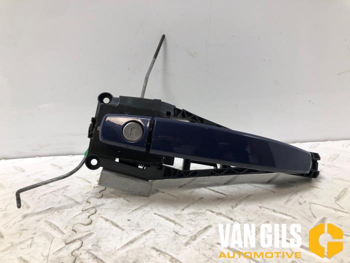 Begagnade Handtag Opel Astra J Sports Tourer (PD8/PE8/PF8) 1.4 16V ecoFLEX Pris € 30,00 Marginaltabell erbjuds av Van Gils Automotive
