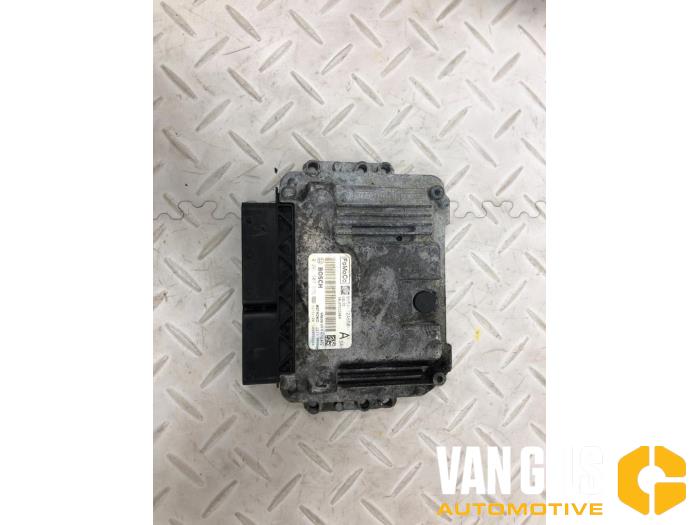 Used Engine management computer Ford Focus 3 Wagon 1.6 SCTi 16V Price on request offered by Van Gils Automotive