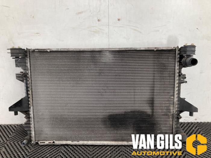 Used Radiator Volkswagen Transporter T5 2.5 TDi PF Price € 40,00 Margin scheme offered by Van Gils Automotive