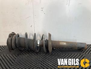 Begagnade Stötdämpare, vänster fram Volkswagen Golf V (1K1) 1.4 16V Pris € 50,00 Marginaltabell erbjuds av Van Gils Automotive