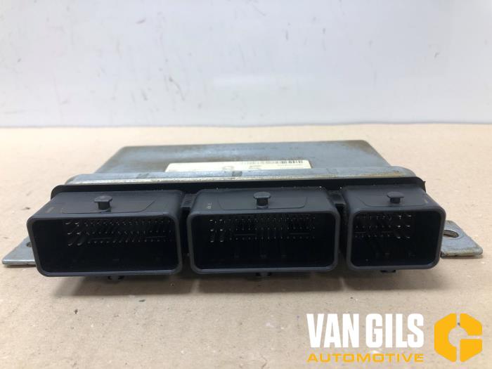 Used Engine management computer Renault Arkana (RJLL) 1.6 E-Tech 145 16V Price € 199,99 Margin scheme offered by Van Gils Automotive
