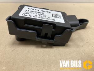 Używane Modul Bluetooth Volvo S60 III (ZS) 2.0 T4 16V Cena na żądanie oferowane przez Van Gils Automotive