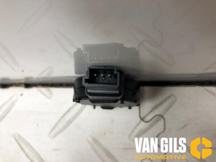 Begagnade Regnsensor Volvo S60 III (ZS) 2.0 T4 16V Pris på förfrågan erbjuds av Van Gils Automotive