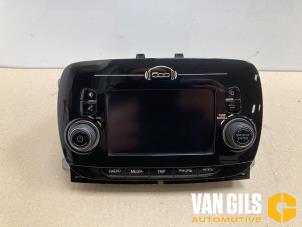 Gebrauchte Displays Multi Media Anzeige Fiat 500 (312) 1.2 Preis auf Anfrage angeboten von Van Gils Automotive