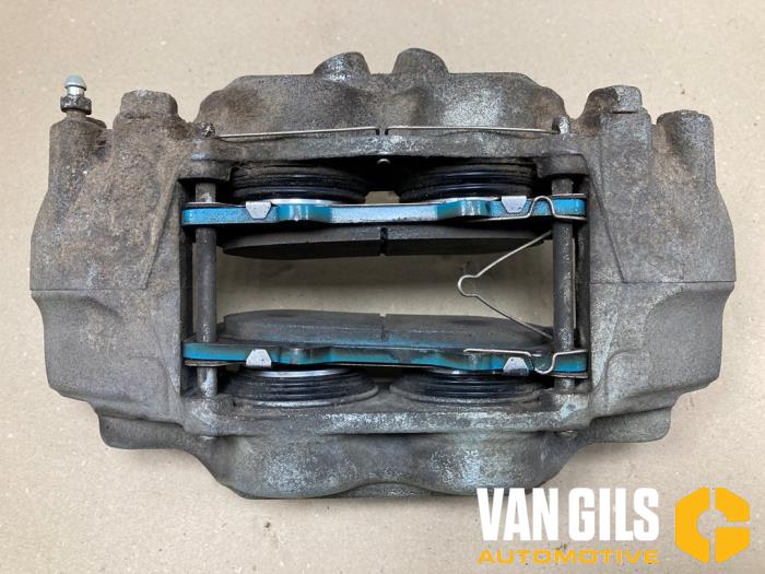 Gebrauchte Bremszange links vorne Toyota Land Cruiser (J15) 2.8 D-4D 16V Preis € 300,00 Margenregelung angeboten von Van Gils Automotive
