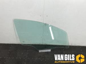 Usagé Vitre avant droite Opel Corsa D 1.2 16V Prix sur demande proposé par Van Gils Automotive