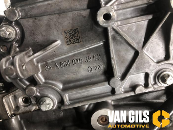 Engine from a Mercedes-Benz S (222.0/222.1) 3.0 S-400d 4-Matic 2018