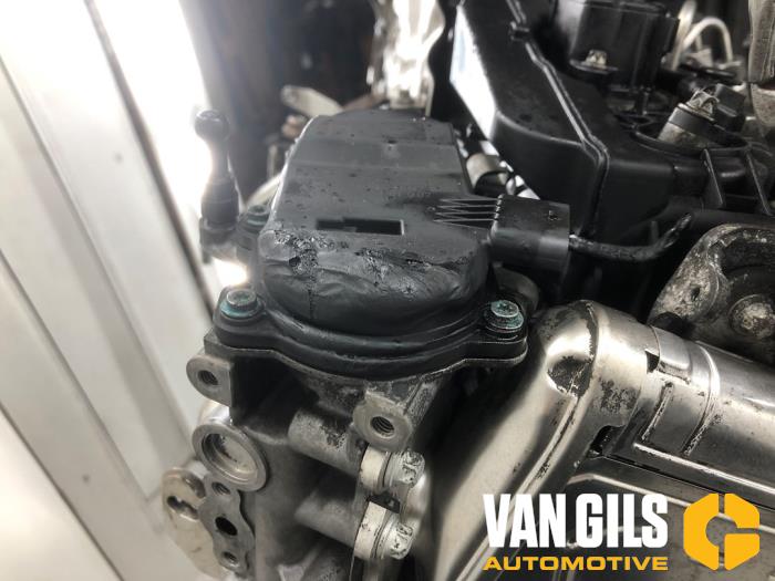 Engine from a Mercedes-Benz S (222.0/222.1) 3.0 S-400d 4-Matic 2018