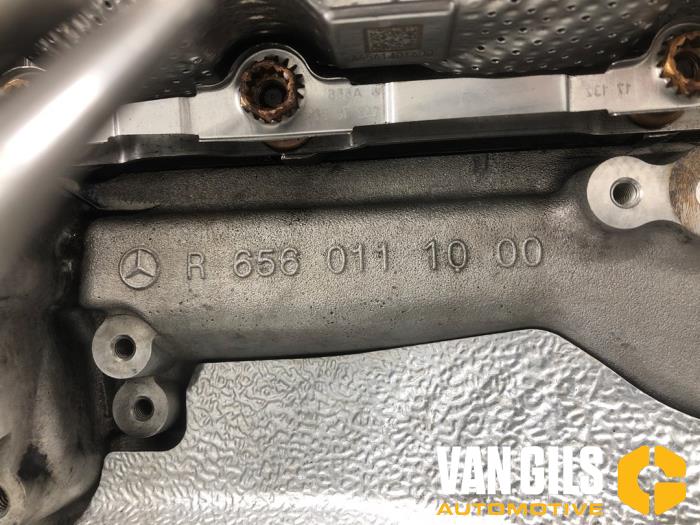 Engine from a Mercedes-Benz S (222.0/222.1) 3.0 S-400d 4-Matic 2018
