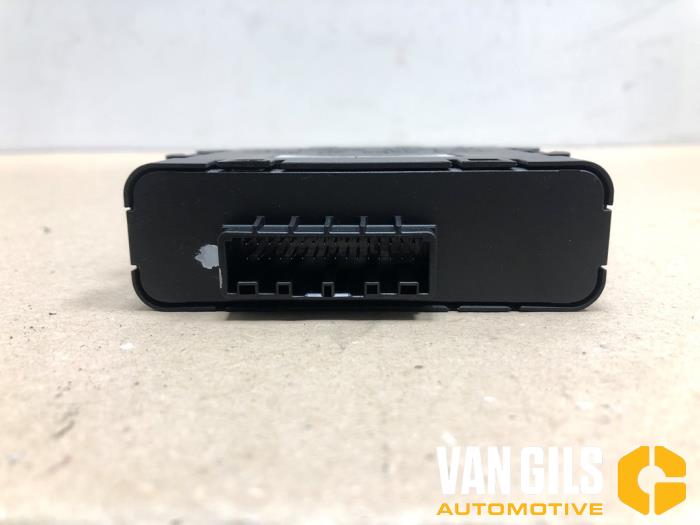 Używane Modul gateway Renault Zoé (AG) R135 Cena € 74,95 Procedura marży oferowane przez Van Gils Automotive