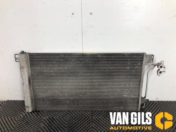 Usagé Condenseur de climatisation Volkswagen Transporter T5 1.9 TDi Prix sur demande proposé par Van Gils Automotive