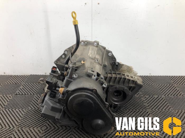 Getriebe van een Chrysler Voyager/Grand Voyager (RG/RS) 3.3i V6 Grand Voyager Autom. 2006