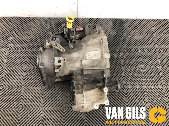 Getriebe van een Chrysler Voyager/Grand Voyager (RG/RS) 3.3i V6 Grand Voyager Autom. 2006