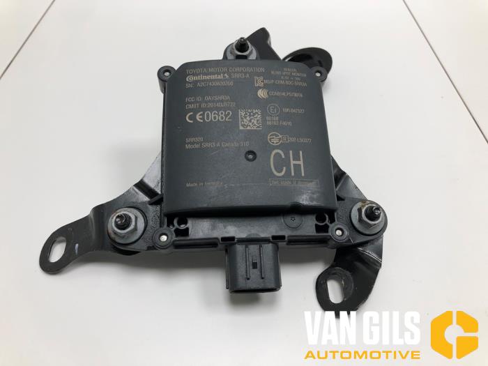 Begagnade Dödvinkelsensor Toyota C-HR (X1,X5) 1.8 16V Hybrid Pris € 100,00 Marginaltabell erbjuds av Van Gils Automotive