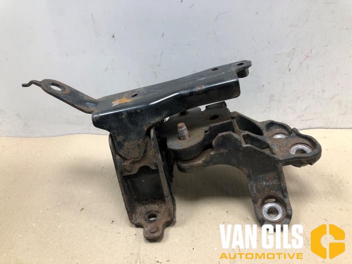 Used Engine mount Peugeot 108 1.0 12V Price € 30,00 Margin scheme offered by Van Gils Automotive