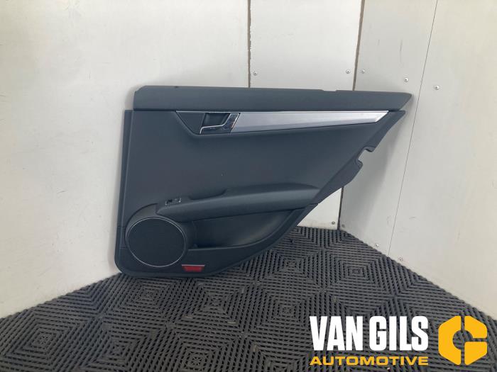 Door trim panel