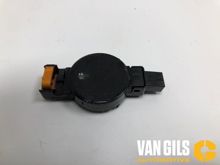 Begagnade Regnsensor Opel Astra K 1.4 Turbo 16V Pris € 39,99 Marginaltabell erbjuds av Van Gils Automotive
