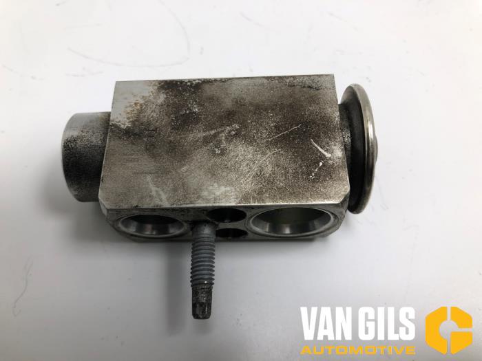 Gebrauchte Ausgleichventil Airco Landrover Range Rover Evoque (LVJ/LVS) 2.2 eD4 16V 5-drs. Preis auf Anfrage angeboten von Van Gils Automotive