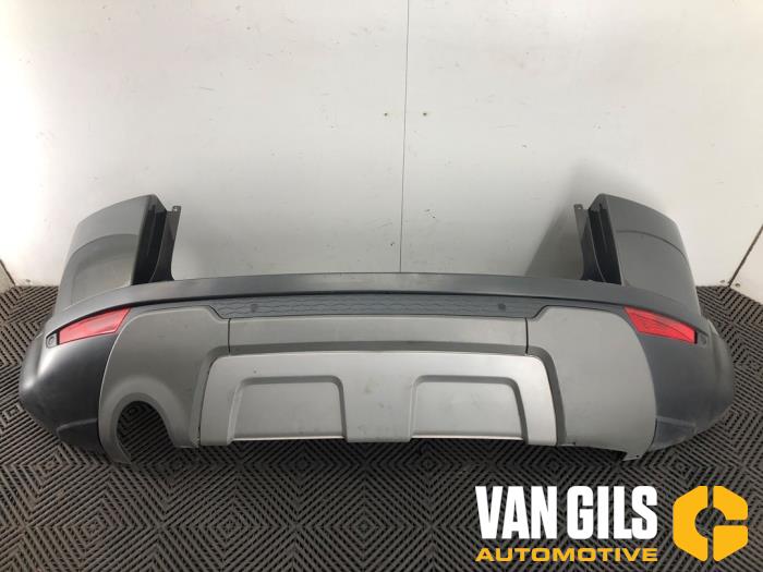 Usados Parachoques trasero Landrover Range Rover Evoque (LVJ/LVS) 2.2 eD4 16V 5-drs. Precio € 399,99 Norma de margen ofrecido por Van Gils Automotive
