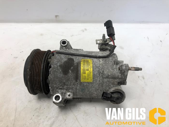 Gebrauchte Klimapumpe Ford B-Max (JK8) 1.0 EcoBoost 12V 120 Preis auf Anfrage angeboten von Van Gils Automotive