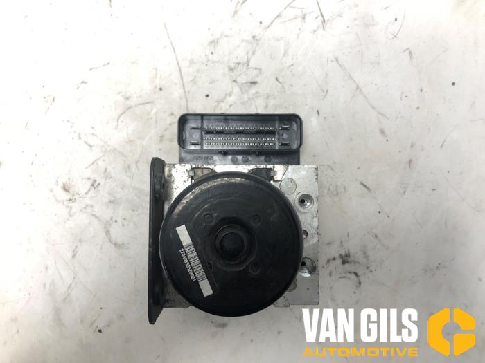 Usagé Bloc ABS Ford B-Max (JK8) 1.0 EcoBoost 12V 120 Prix sur demande proposé par Van Gils Automotive