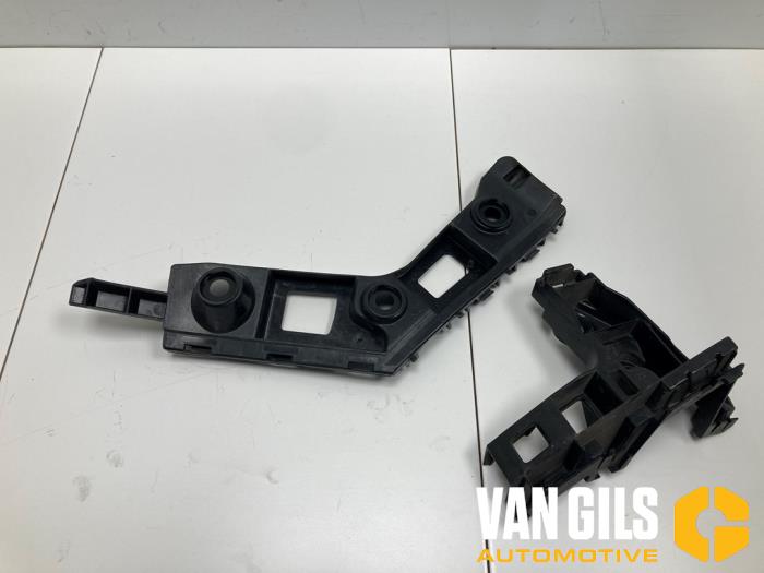 Usados Soporte de parachoques derecha detrás Volkswagen Golf VII (AUA) 2.0 GTI 16V Performance Package Precio € 35,00 Norma de margen ofrecido por Van Gils Automotive