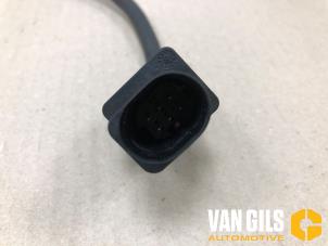 Lambda probe from a BMW 3 serie Touring (F31) 335d xDrive 3.0 24V 2016
