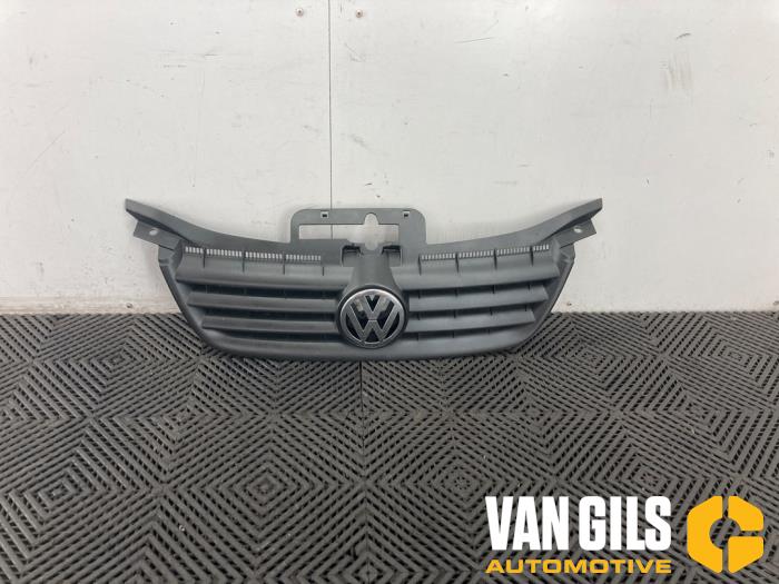 Używane Grill Volkswagen Caddy III (2KA,2KH,2CA,2CH) 1.9 TDI Cena na żądanie oferowane przez Van Gils Automotive
