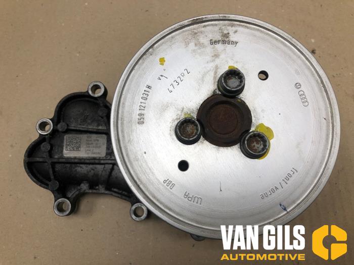 Begagnade Vattenpump Porsche Cayenne II (92A) 3.0 D V6 24V Pris € 80,00 Marginaltabell erbjuds av Van Gils Automotive