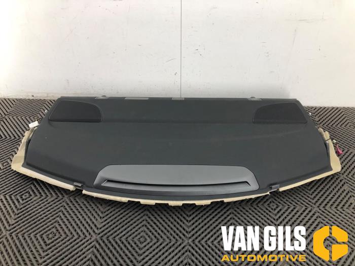 Begagnade Hatthylla Mercedes E-Klasse AMG (W213) 4.0 E-63 S AMG V8 Turbo 4-Matic+ Pris € 179,99 Marginaltabell erbjuds av Van Gils Automotive