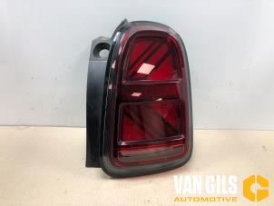 Usados Luz trasera derecha Mini Countryman (F60) 1.5 12V Cooper Precio € 299,99 Norma de margen ofrecido por Van Gils Automotive
