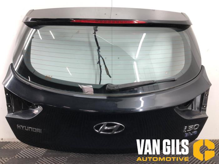 Begagnade Baklucka Hyundai i30 (GDHB5) 1.6 GDI Blue 16V Pris € 375,00 Marginaltabell erbjuds av Van Gils Automotive