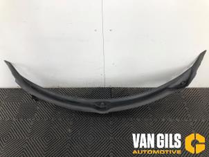 Usados Paravientos Mini Countryman (F60) 1.5 12V Cooper Precio de solicitud ofrecido por Van Gils Automotive