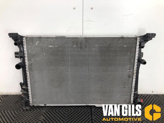 Used Radiator Mercedes B (W246/W242) 1.6 B-180 BlueEFFICIENCY Turbo 16V Price € 125,00 Margin scheme offered by Van Gils Automotive