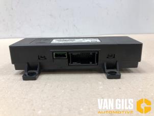 Usados Módulo de teléfono Peugeot 308 (L3/L8/LB/LH/LP) 1.2 12V e-THP PureTech 130 Precio de solicitud ofrecido por Van Gils Automotive