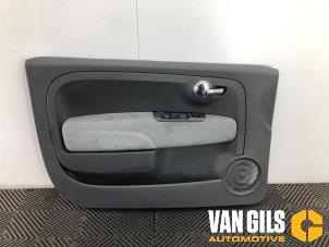 Gebrauchte Türverkleidung 2-türig links Fiat 500 (312) 0.9 TwinAir 80 Preis € 60,00 Margenregelung angeboten von Van Gils Automotive