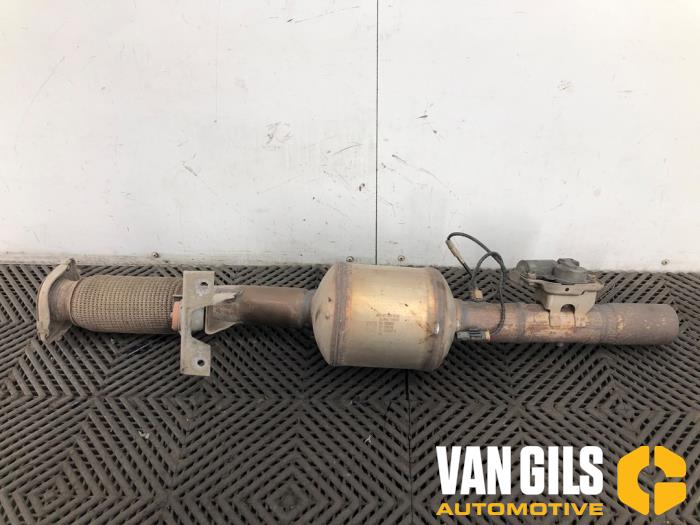 Used Front pipe + catalyst Mercedes B (W247) 2.0 B-200d Price € 899,99 Margin scheme offered by Van Gils Automotive