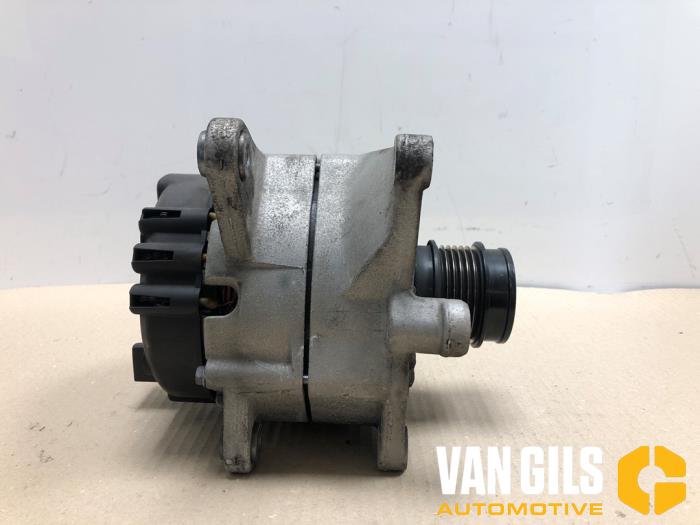 Begagnade Dynamo Mercedes E (C238) E-200 2.0 Turbo 16V Pris € 299,99 Marginaltabell erbjuds av Van Gils Automotive