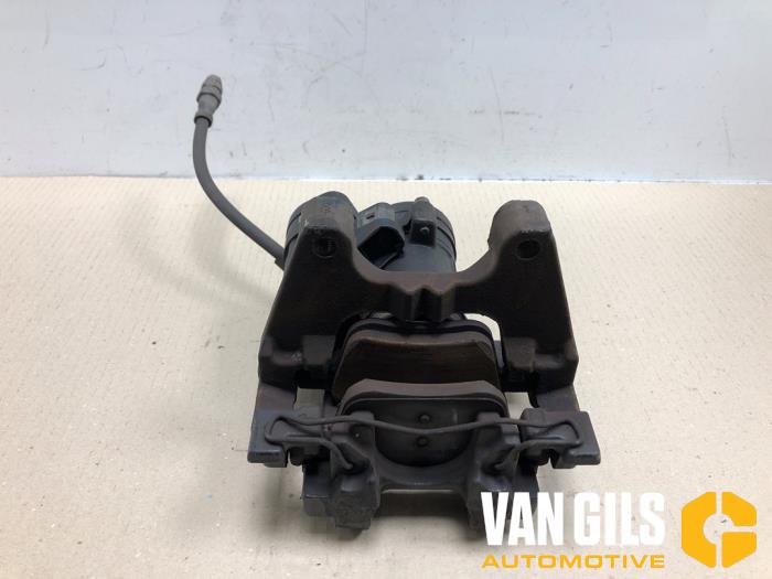 Gebrauchte Bremszange links hinten Audi S3 Sportback (8VA/8VF) 2.0 T FSI 16V Preis € 60,00 Margenregelung angeboten von Van Gils Automotive