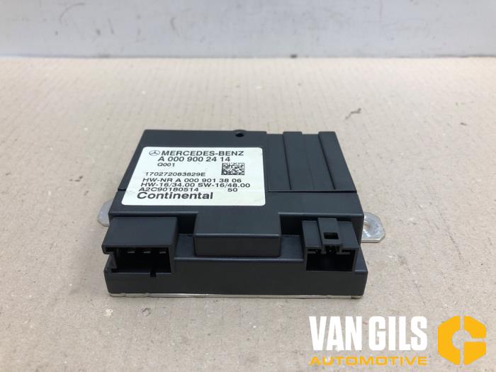 Usagé Module pompe carburant Mercedes E (C238) E-200 2.0 Turbo 16V Prix € 39,99 Règlement à la marge proposé par Van Gils Automotive