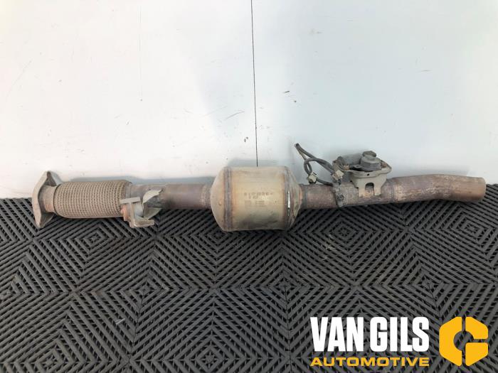 Used Front pipe + catalyst Mercedes B (W247) 2.0 B-200d Price € 899,99 Margin scheme offered by Van Gils Automotive