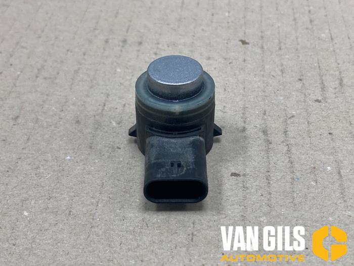 Usados Sensor PDC Audi S3 Sportback (8VA/8VF) 2.0 T FSI 16V Precio € 30,00 Norma de margen ofrecido por Van Gils Automotive