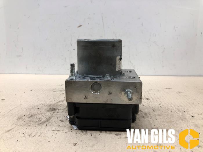 Begagnade ABS-pump Peugeot Expert (V1/VA/VB/VE/VF/VT/VY) 2.0 Blue HDi 145 16V Pris € 249,95 Marginaltabell erbjuds av Van Gils Automotive