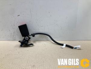 Begagnade Bakre bältesspänne, vänster Kia Picanto (JA) 1.0 12V Pris på förfrågan erbjuds av Van Gils Automotive