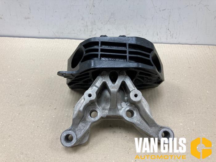 Used Engine mount Opel Mokka 1.2 Turbo Hybrid 12V Price € 59,99 Margin scheme offered by Van Gils Automotive