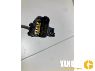 Lambda probe from a Citroën C3 Aircross I (2C/2R) 1.2 e-THP PureTech 110 2018